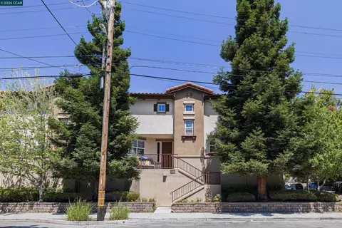 Exterior - 1121 Haven St, Martinez, CA 94553 photo 4 of 4
