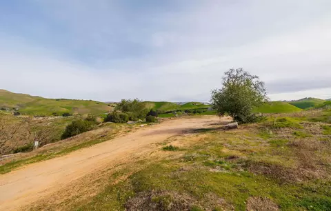 529 Vista Ridge Dr, Milpitas, CA 95035