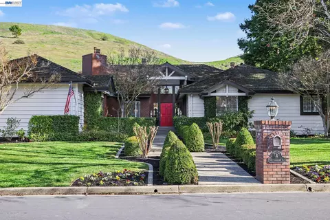 5102 Blackhawk Dr, Danville, CA 94506 photo 1