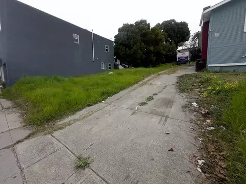 Macarthur Blvd, Oakland, CA 94603 photo 3