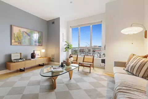 585 9th St #443, Oakland, CA 94607