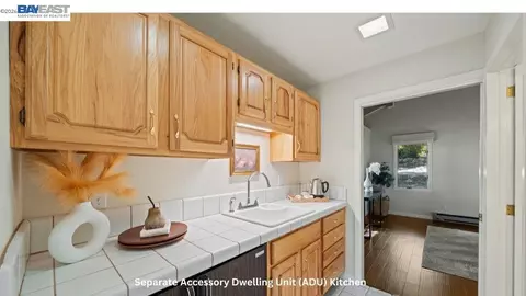 Kitchen - 5280 Sheridan Rd, Sunol, CA 94586 photo 5 of 5