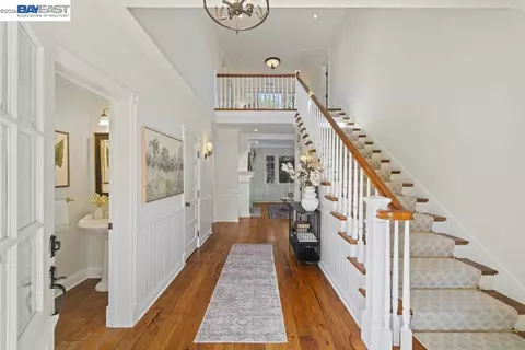 Entry Way - 5280 Sheridan Rd, Sunol, CA 94586 photo 1 of 3