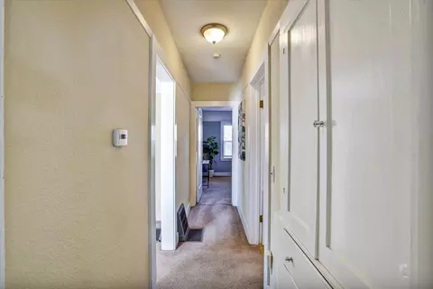 Entry Way - 445 W Lowell Ave, Tracy, CA 95376 photo 4 of 5