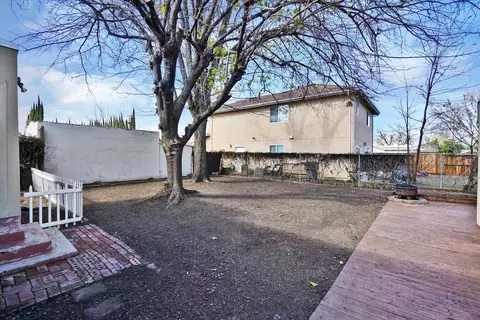 Exterior - 445 W Lowell Ave, Tracy, CA 95376 photo 10 of 10
