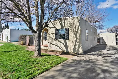 Exterior - 445 W Lowell Ave, Tracy, CA 95376 photo 4 of 10