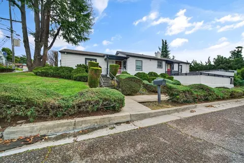 3400 Mirasol Ave, Oakland, CA 94605