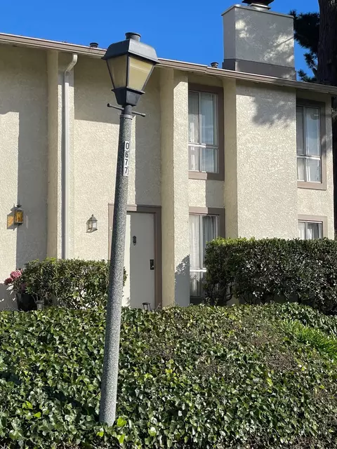 61 Greenview Ln, Richmond, CA 94803