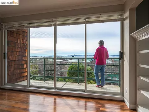 1201 Brickyard Way #112, Richmond, CA 94801