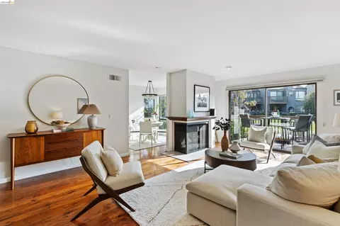 548 Queens Rd, Alameda, CA 94501 photo 1