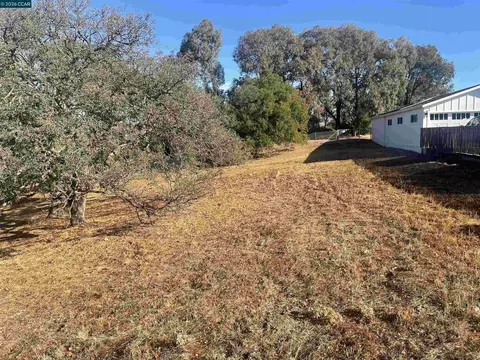 35 Hilltop Rd, Martinez, CA 94553 photo 5