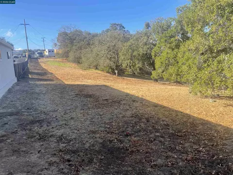 35 Hilltop Rd, Martinez, CA 94553 photo 3