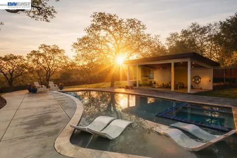 428 Marian Ln, Danville, CA 94526