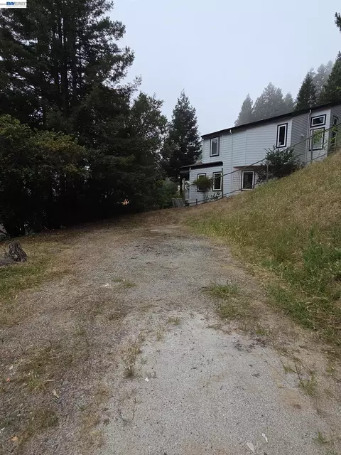 6971 Bristol Dr, Berkeley, CA 94705