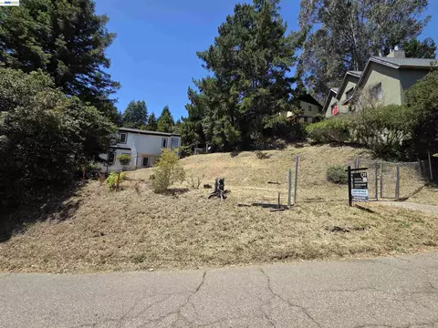 6971 Bristol Dr, Berkeley, CA 94705