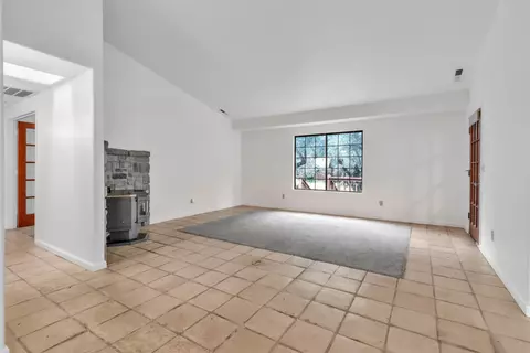 Living - 3665 Illinois Ave, Corning, CA 96021 photo 2 of 10