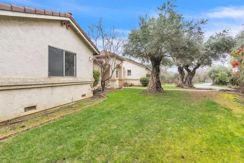 Exterior - 3665 Illinois Ave, Corning, CA 96021 photo 14 of 15