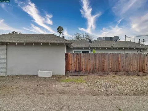 Exterior - 2500 Haddon Ave, Modesto, CA 95354 photo 9 of 12