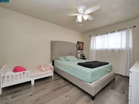 Bedroom - 2500 Haddon Ave, Modesto, CA 95354 photo 1 of 2