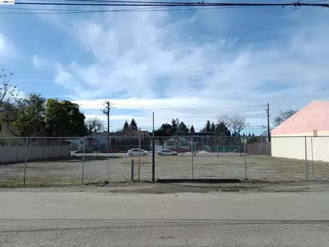 22836 Watkins St, Hayward, CA 94541