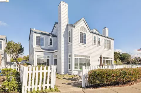 306 Commodore Dr, Richmond, CA 94804 photo 1
