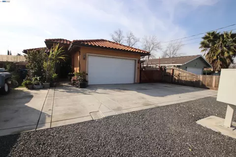 2511 S Laurel, Stockton, CA 95206