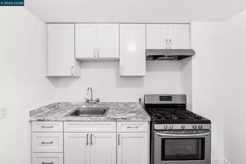 Other - 2220 S Crest Ave, Martinez, CA 94553 photo 3 of 6