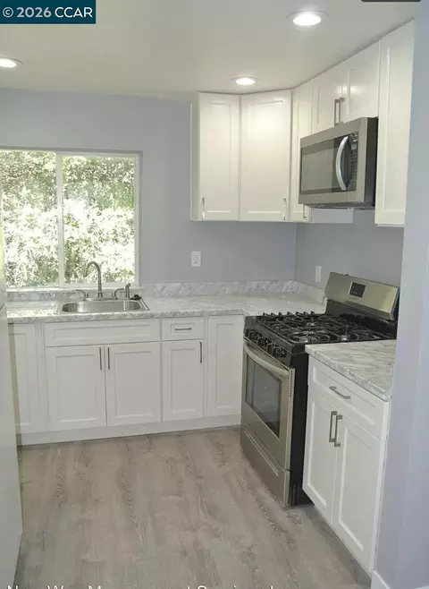 Kitchen - 2220 S Crest Ave, Martinez, CA 94553 photo 1 of 2