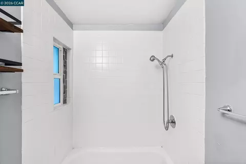 Bath - 2220 S Crest Ave, Martinez, CA 94553 photo 1 of 3