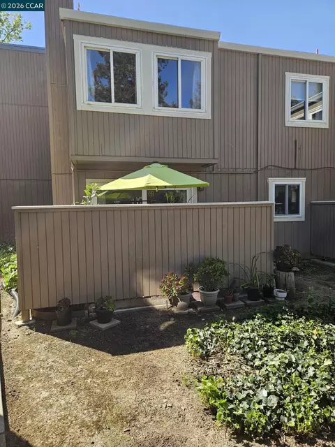 3901 Clayton Rd #25, Concord, CA 94521