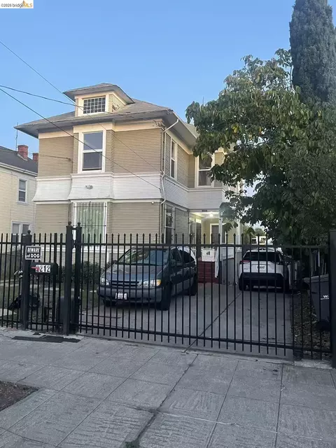 2212 17th Ave, Oakland, CA 94606