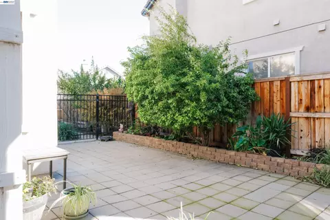 Exterior - 2689 Jackson Ave, Tracy, CA 95377 photo 7 of 7