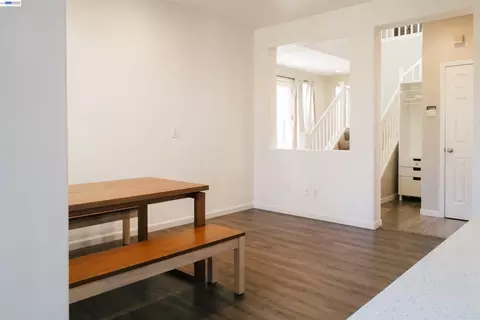 Entry Way - 2689 Jackson Ave, Tracy, CA 95377 photo 4 of 9