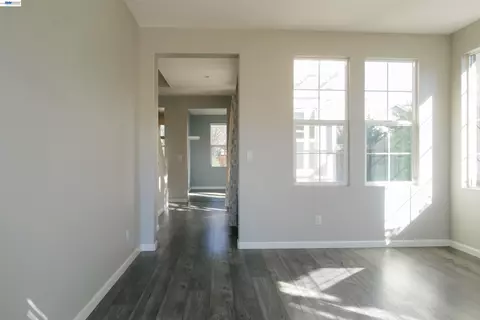 Entry Way - 2689 Jackson Ave, Tracy, CA 95377 photo 1 of 9