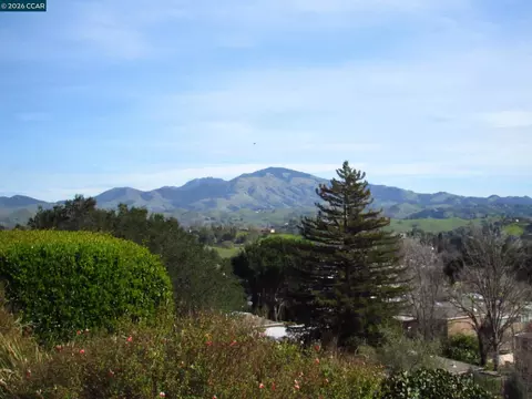 2100 Golden Rain Rd #5, Walnut Creek, CA 94595