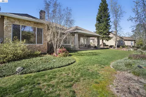 Exterior - 8 Rock Ridge Ct, Copperopolis, CA 95228 photo 9 of 10