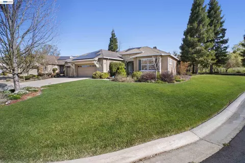 Exterior - 8 Rock Ridge Ct, Copperopolis, CA 95228 photo 4 of 10
