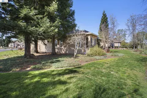 Exterior - 8 Rock Ridge Ct, Copperopolis, CA 95228 photo 10 of 10