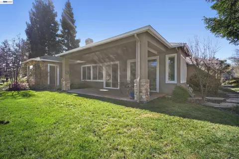 Exterior - 8 Rock Ridge Ct, Copperopolis, CA 95228 photo 7 of 10