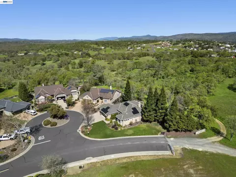 View/Area - 8 Rock Ridge Ct, Copperopolis, CA 95228 photo 2 of 9