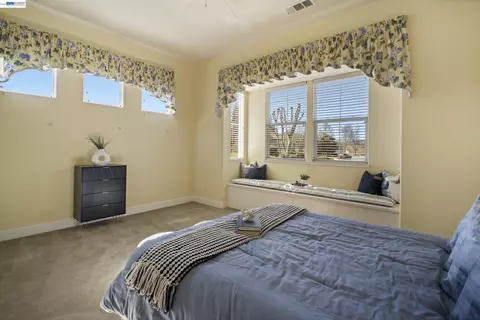 Bedroom - 8 Rock Ridge Ct, Copperopolis, CA 95228 photo 6 of 7