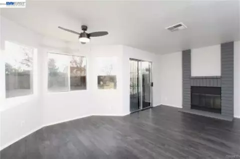 Living - 2310 Lightcap St, Lancaster, CA 93535 photo 2 of 2