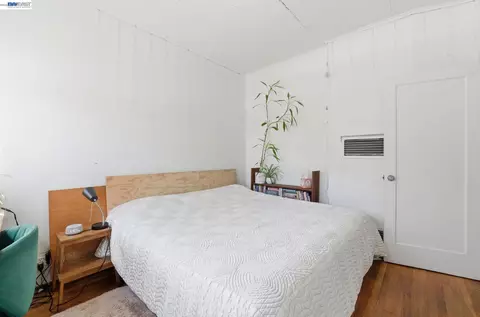 Bedroom - 1682 Oxford St, Berkeley, CA 94709 photo 1 of 7