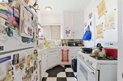 Kitchen - 1682 Oxford St, Berkeley, CA 94709 photo 3 of 4