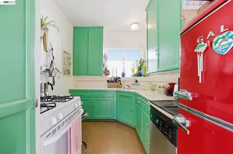 Kitchen - 1682 Oxford St, Berkeley, CA 94709 photo 1 of 4