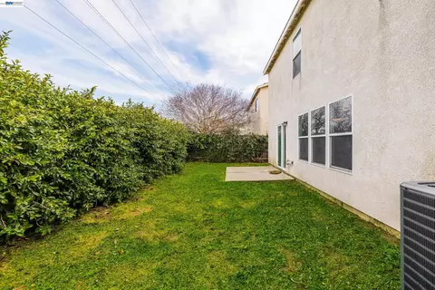 Exterior - 1255 Day Light Dr, Merced, CA 95348 photo 5 of 5
