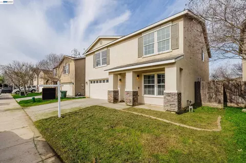 Exterior - 1255 Day Light Dr, Merced, CA 95348 photo 2 of 5