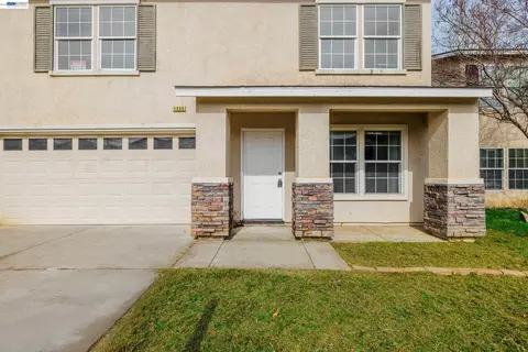 Exterior - 1255 Day Light Dr, Merced, CA 95348 photo 4 of 5