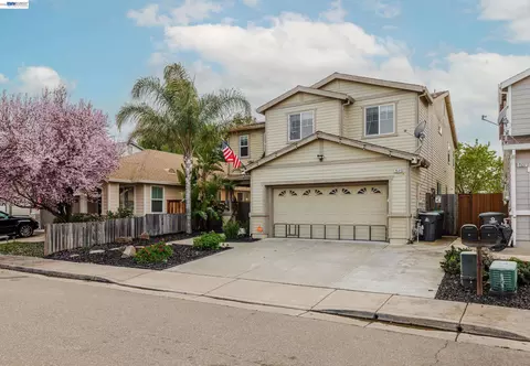Exterior - 2541 Rowe Dr, Fairfield, CA 94533 photo 3 of 4