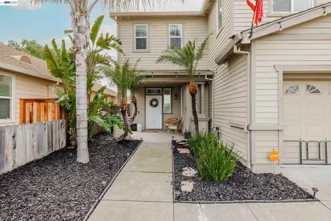 Exterior - 2541 Rowe Dr, Fairfield, CA 94533 photo 4 of 4